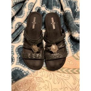 Minnetonka Sandals